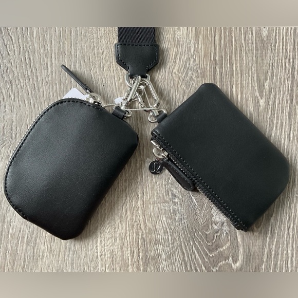 🍋LULULEMON Dual Pouch Wristlet Leather Alternative Black/Silver - Picture 8 of 10